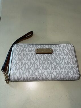 Michael Kors White & Light Gray MK Logo Zip Wristlet